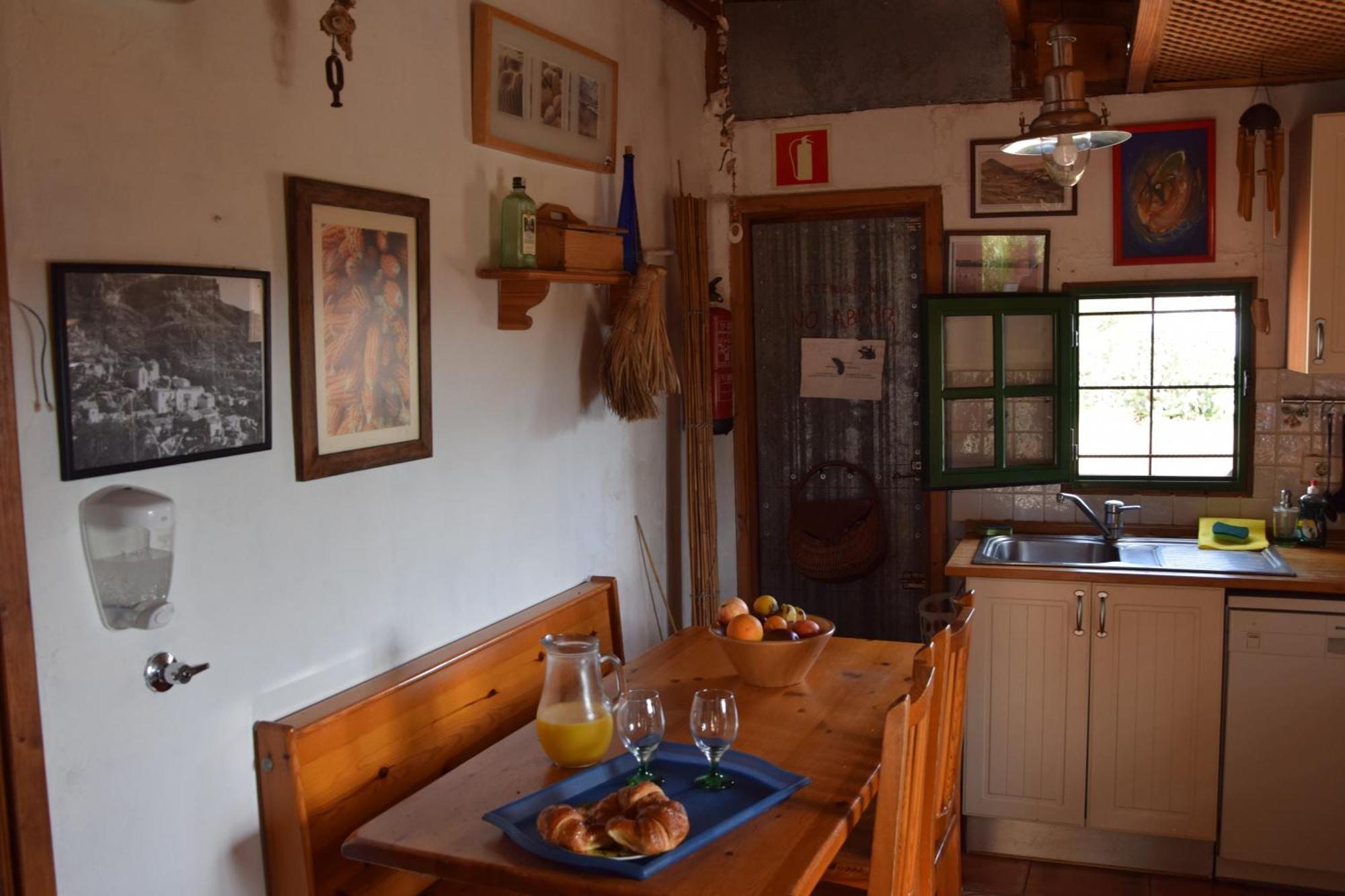 La Casa De Los Pinos Temisas Exteriér fotografie